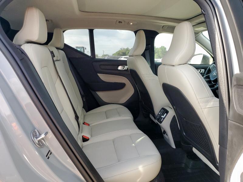 2025 VOLVO XC40 PLUS YV4L12UC3S2592377