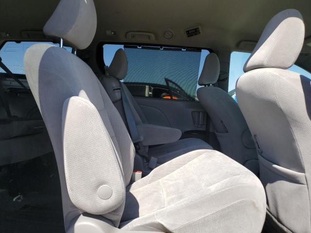 2019 TOYOTA SIENNA LE - 5TDKZ3DCXKS989543