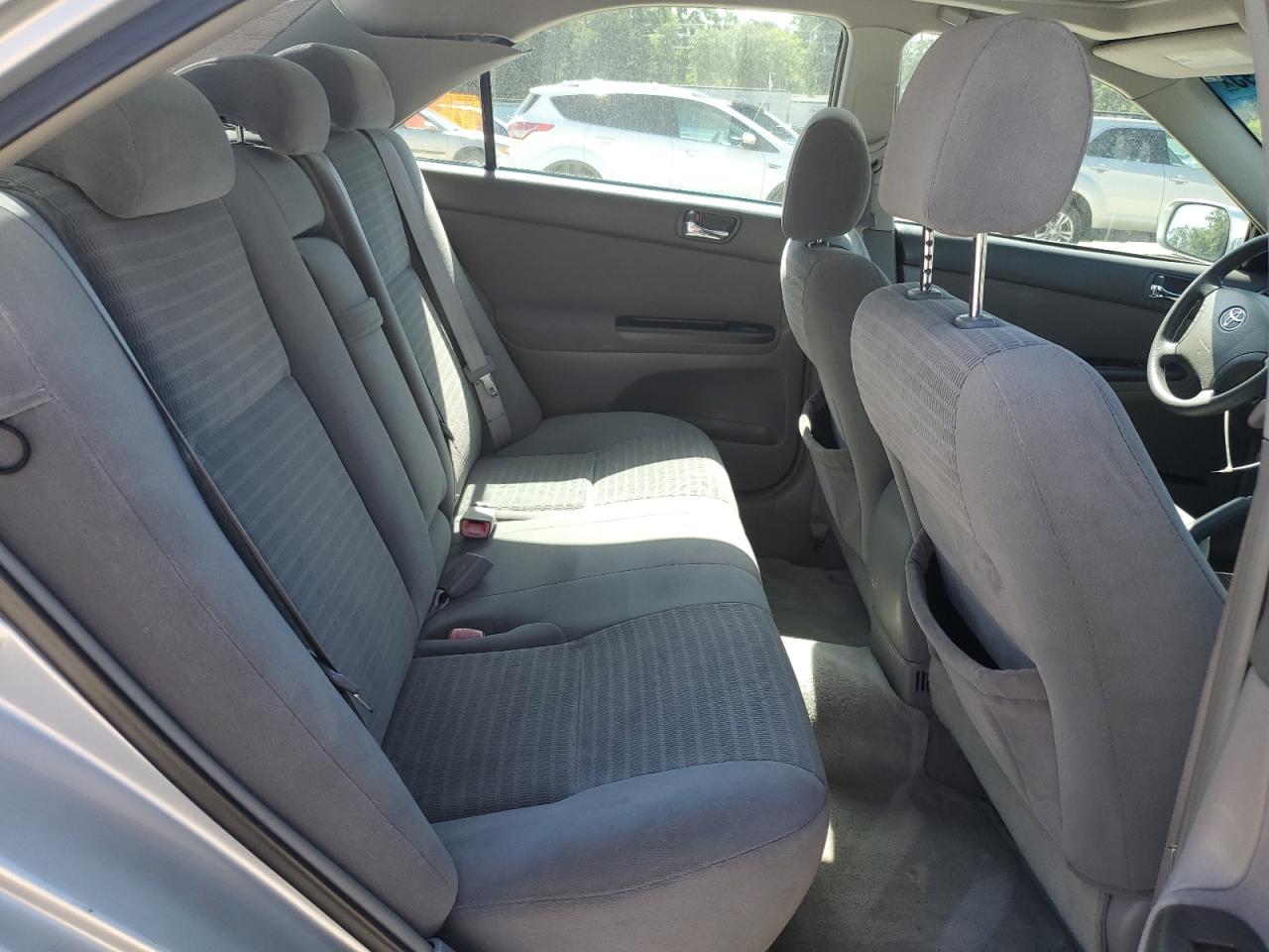 Toyota Camry le 2005