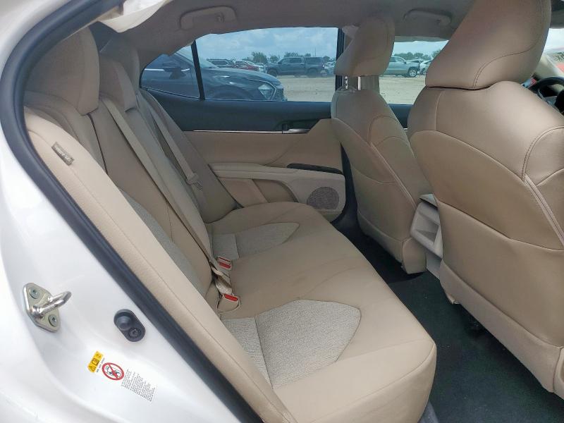 2018 TOYOTA CAMRY L 4T1B11HK0JU665116