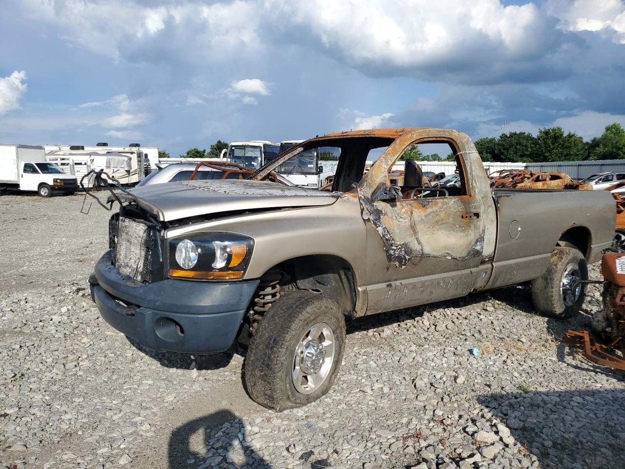 RAM 1500 SLT
