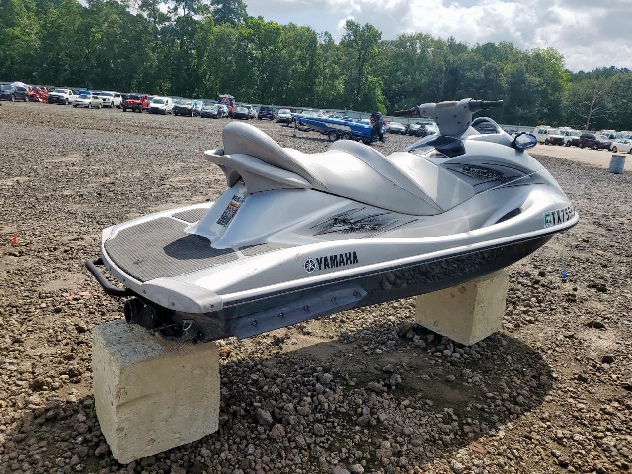 Lot #3284736541 2012 YAMAHA JET SKI