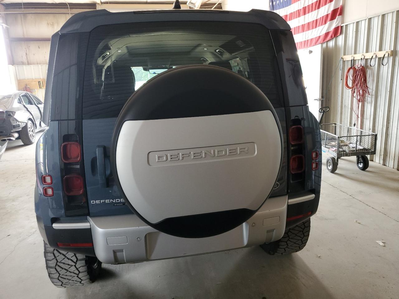 LAND ROVER DEFENDER 110 SE