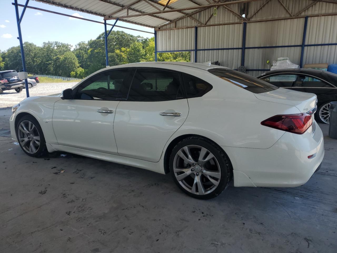 INFINITI Q70 3.7 LUXE
