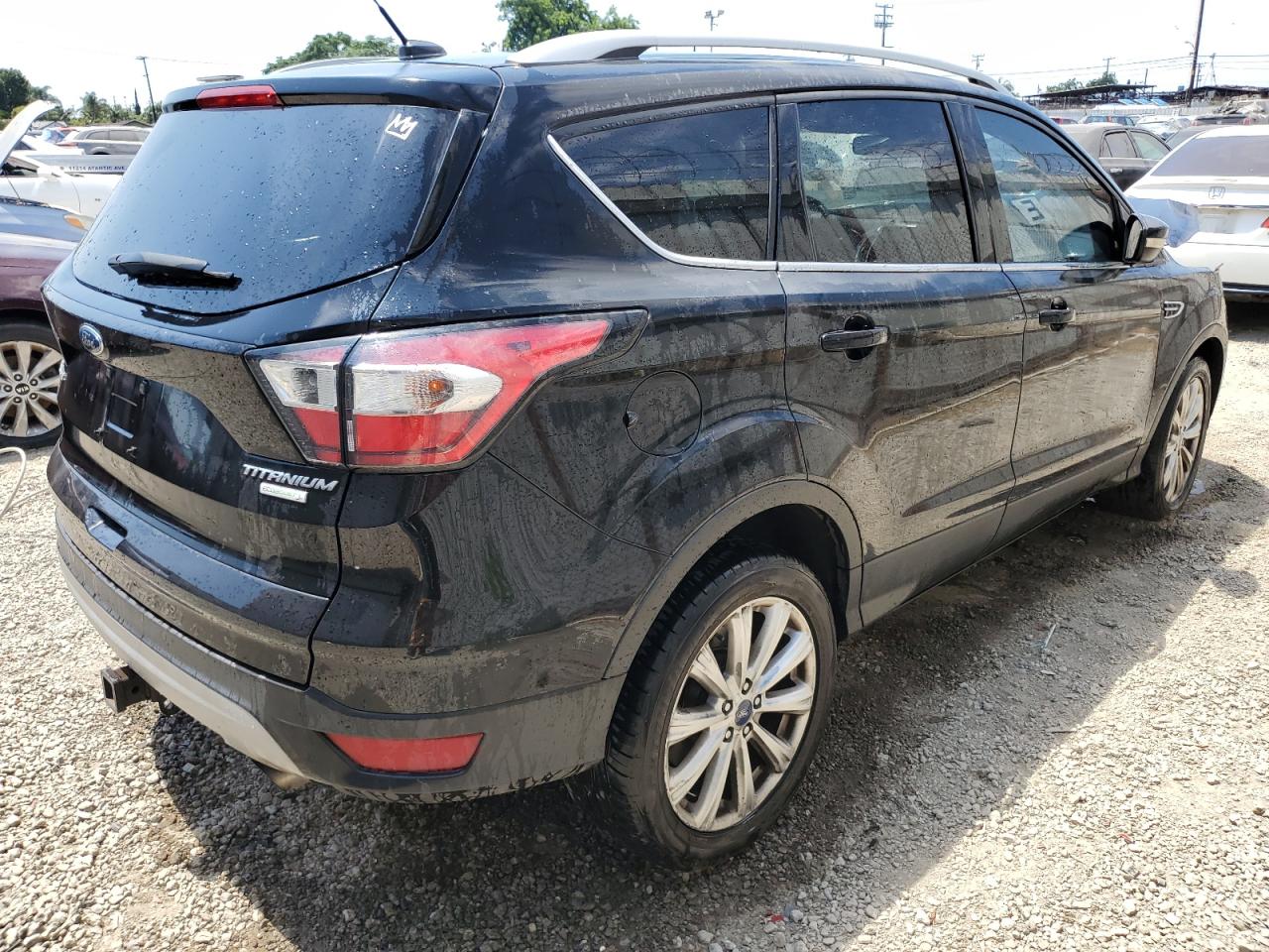 FORD ESCAPE TITANIUM