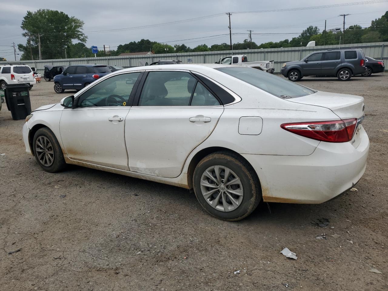 TOYOTA CAMRY LE
