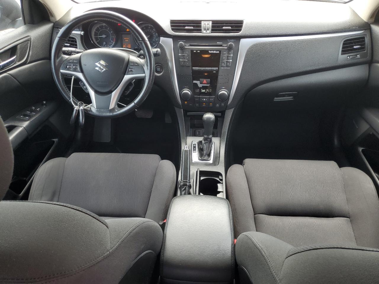 SUZUKI KIZASHI SPORT GTS