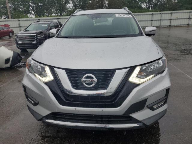 2017 NISSAN ROGUE SV - Inny widok