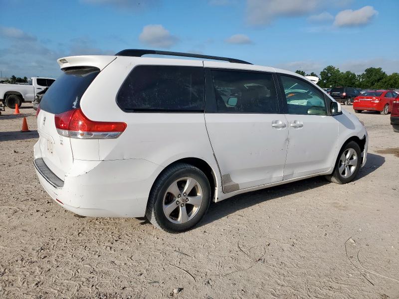2011 TOYOTA SIENNA LE - 5TDKK3DC4BS033026