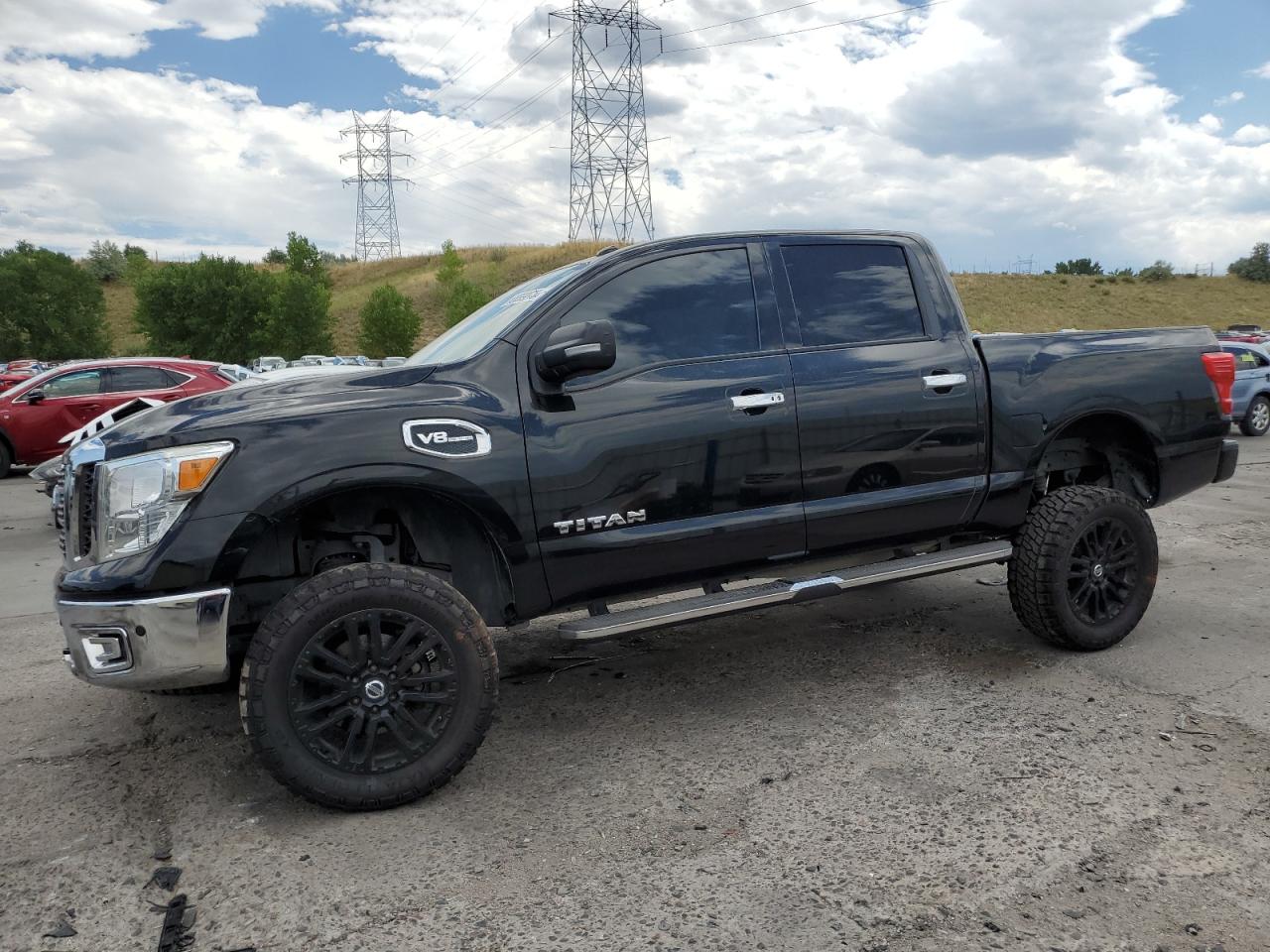 NISSAN TITAN SV