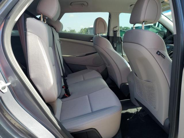 2017 HYUNDAI TUCSON SE - KM8J23A45HU333442