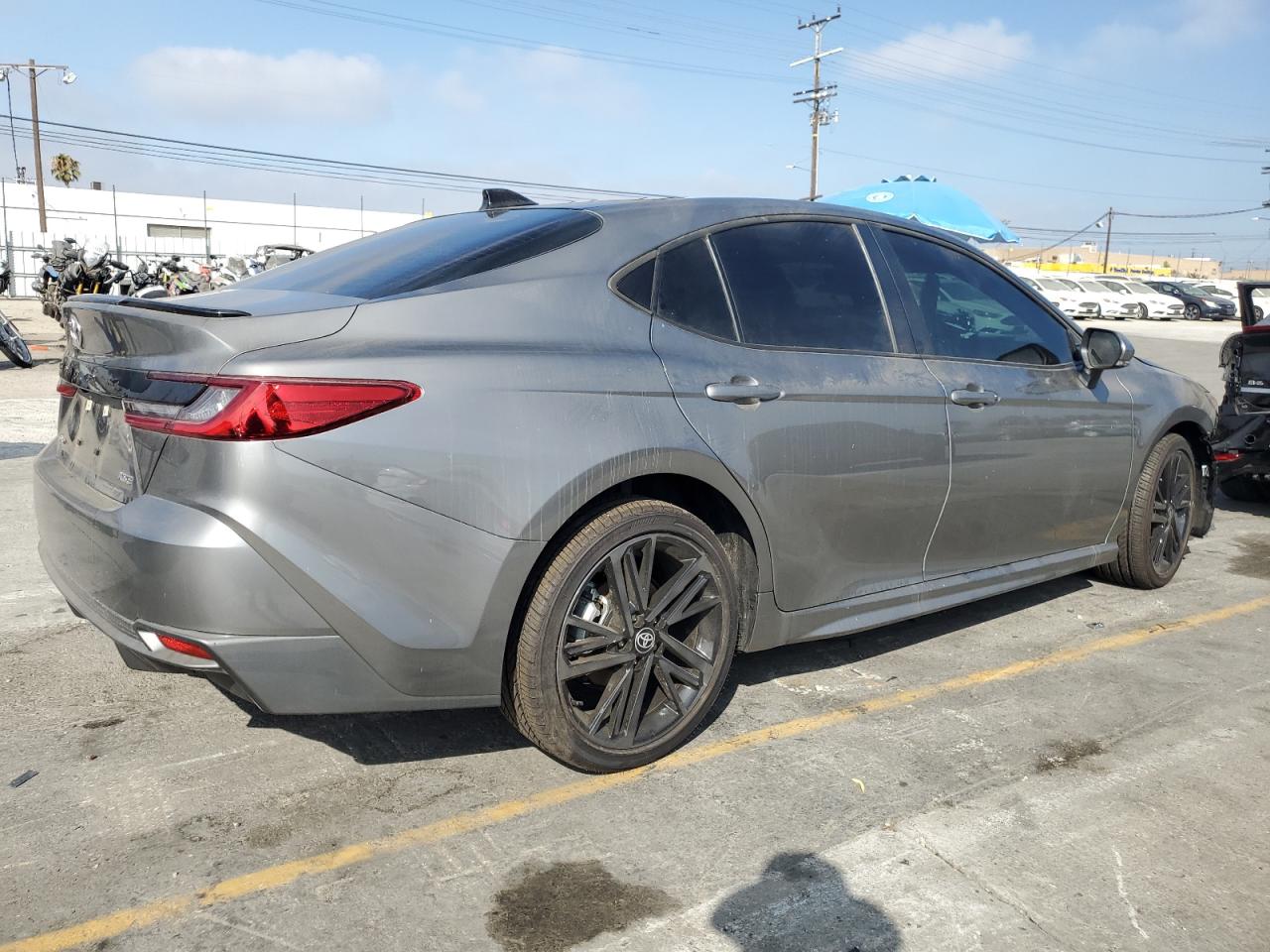 TOYOTA CAMRY XSE