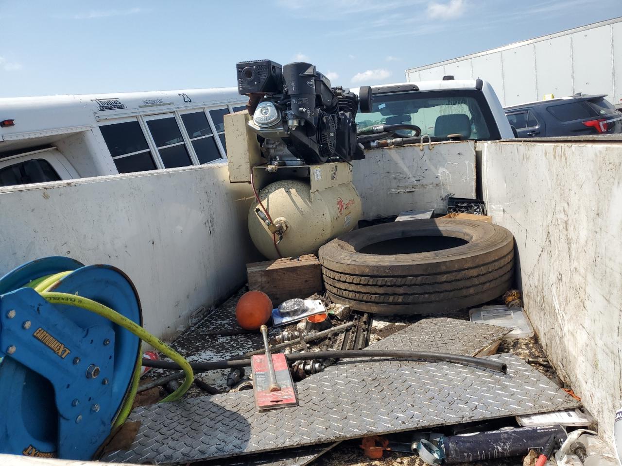 FORD F-550 SUPER DUTY