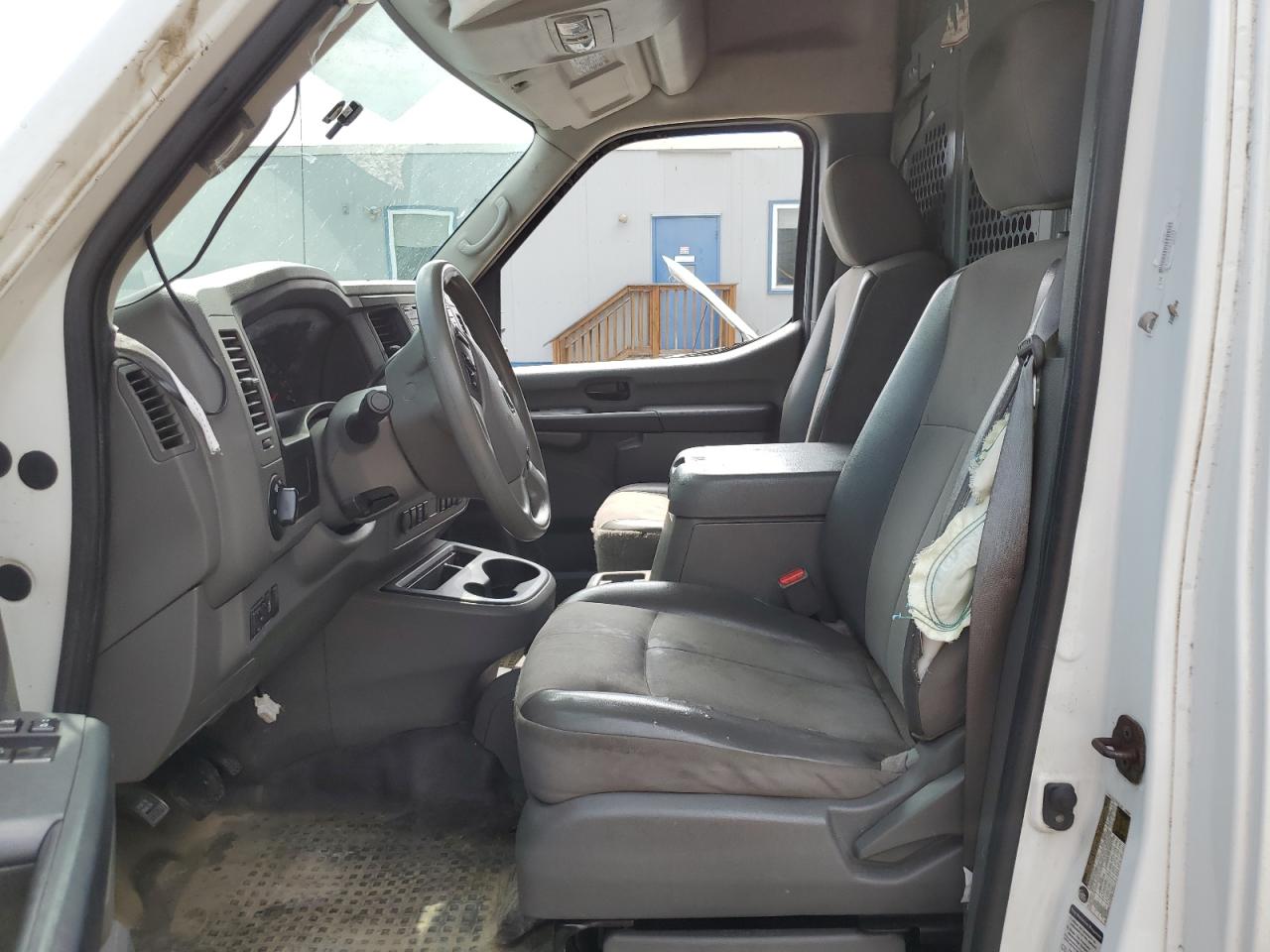 NISSAN NV2500 2500 S