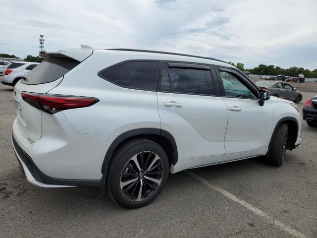 2022 TOYOTA HIGHLANDER - 5TDLZRBHXNS207462