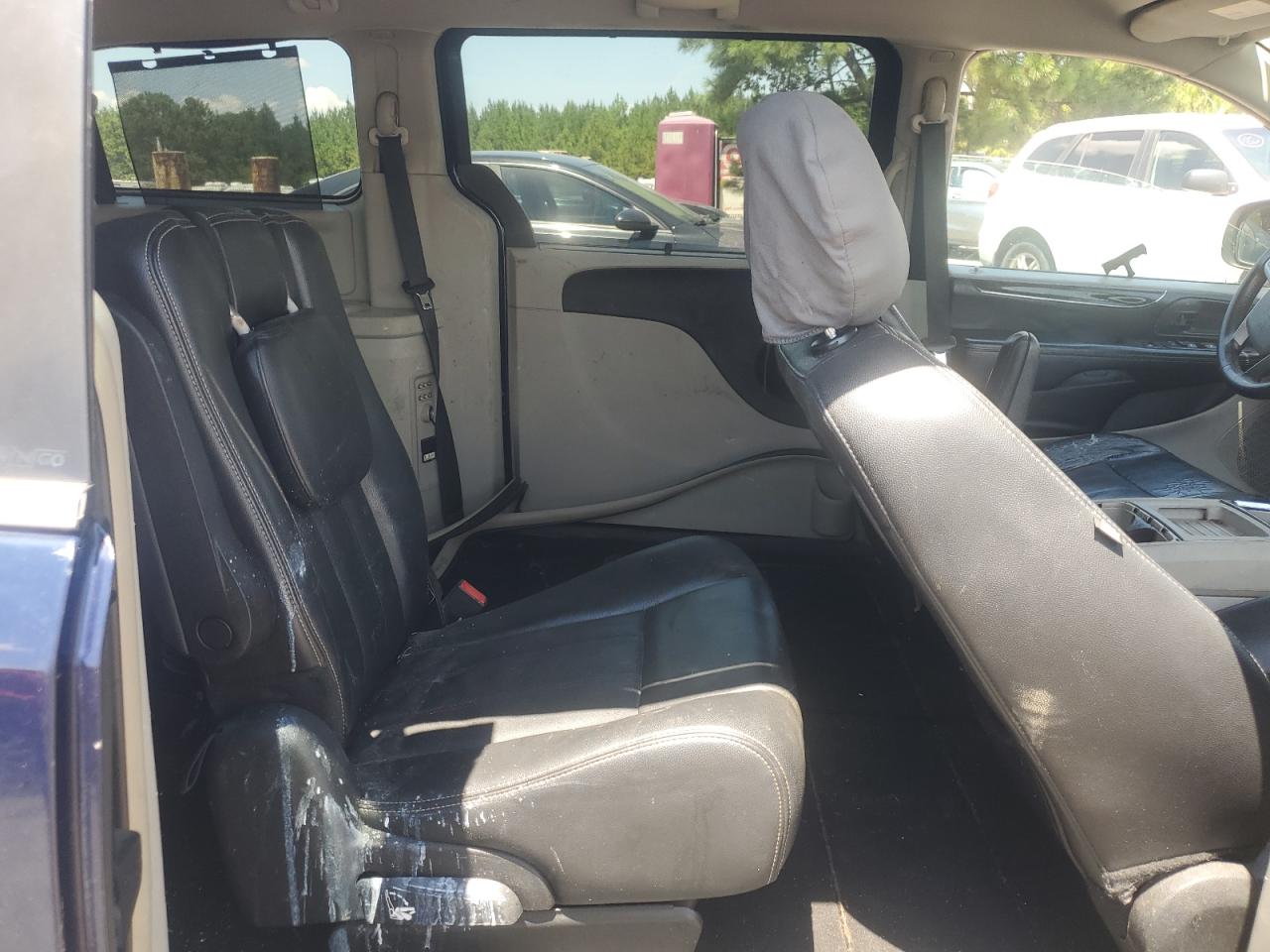 CHRYSLER TOWN & COUNTRY TOURING L