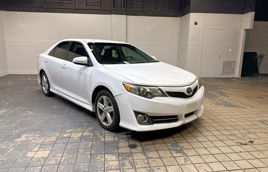 Vin: 4t1bf1fk3cu542918, lot: 63531375, toyota camry base 2012 img_1