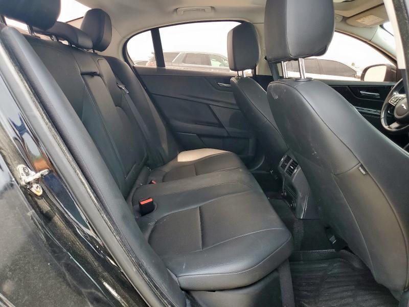2019 JAGUAR XE SAJAR4FX1KCP52850