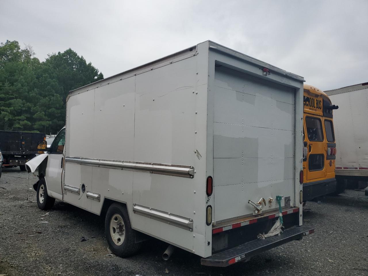 GMC SAVANA CUTAWAY G3500