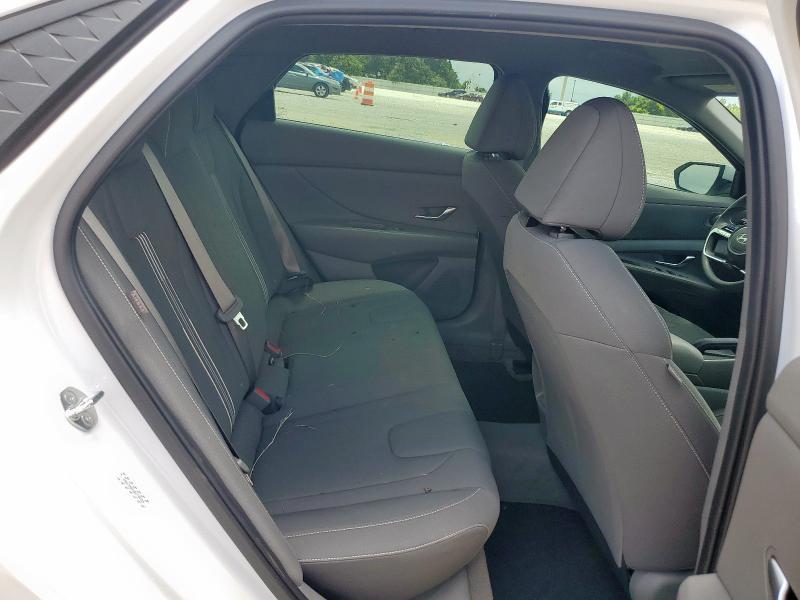 2024 HYUNDAI ELANTRA SEL KMHLM4DG1RU739153