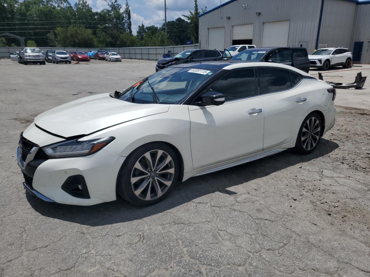 NISSAN MAXIMA PLATINUM