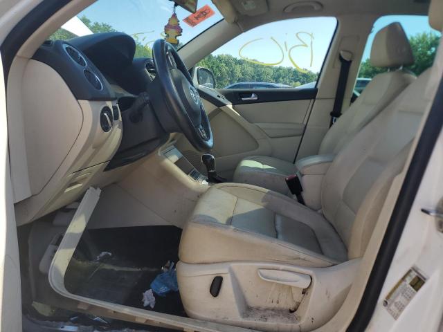 2011 VOLKSWAGEN TIGUAN S - WVGAV7AXXBW551560