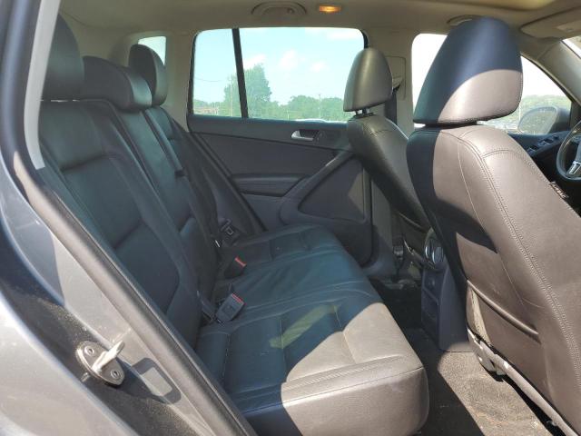 2017 VOLKSWAGEN TIGUAN SPO WVGTV7AX4HK016944
