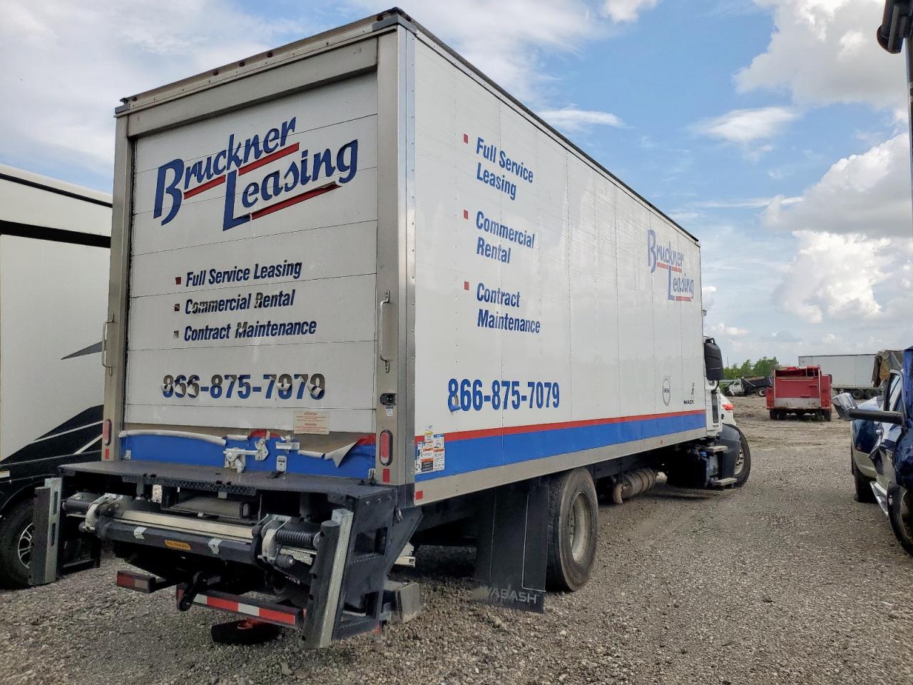 Lot #3318996308 2024 MACK MD