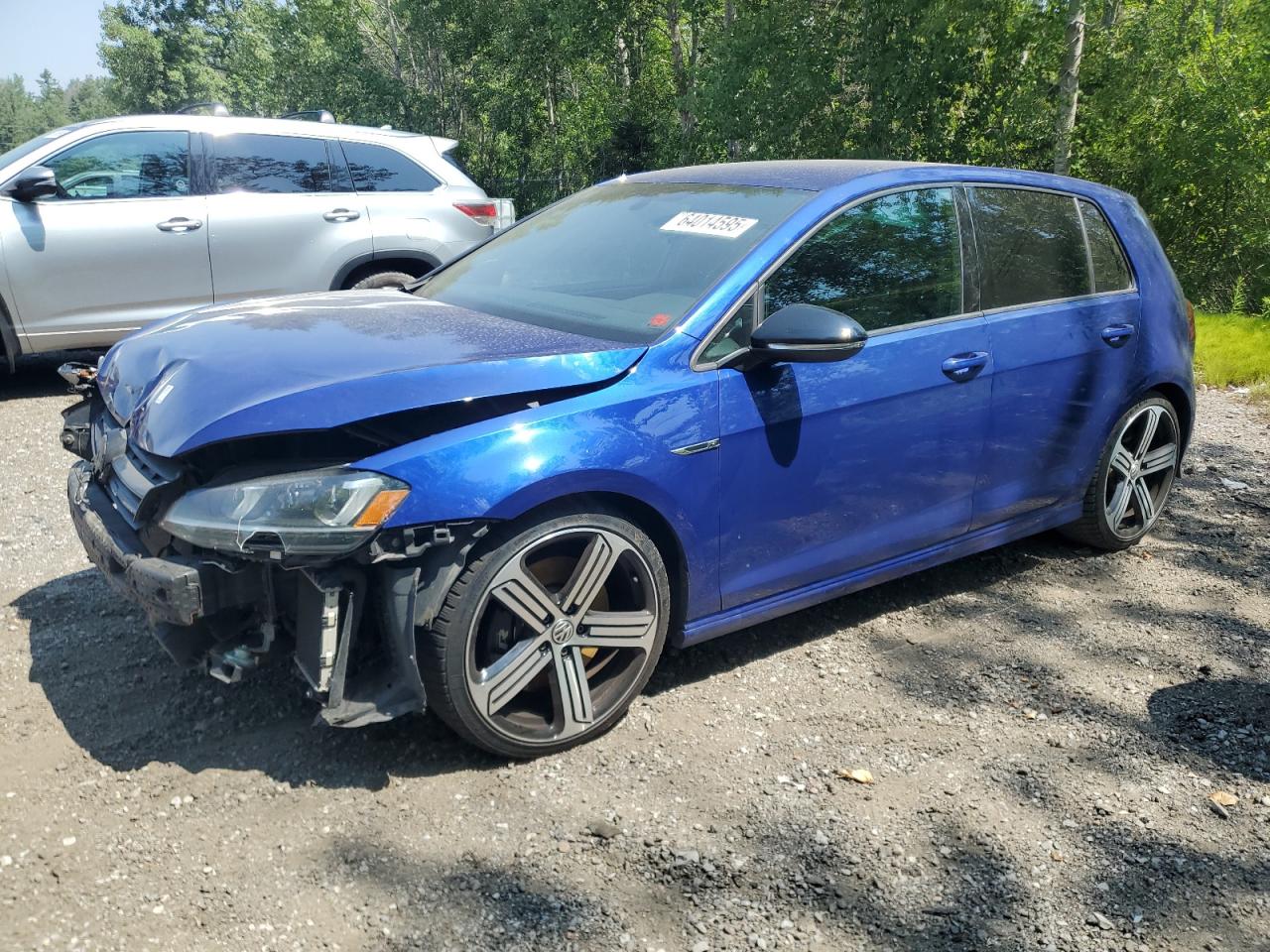 VOLKSWAGEN GOLF R
