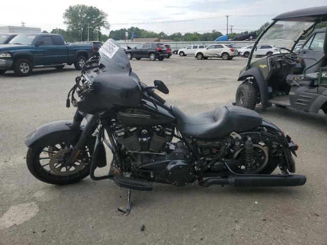 2018 HARLEY-DAVIDSON FLHXS STRE 1HD1KRC19JB670853