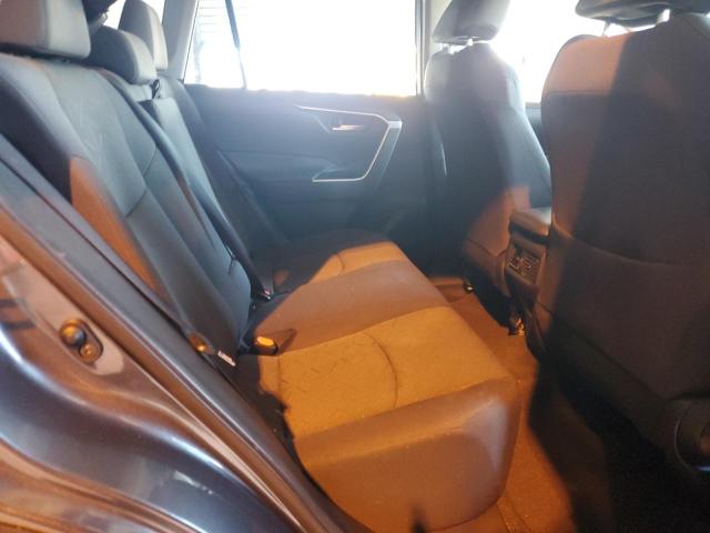 2021 TOYOTA RAV4 XLE - JTMW1RFV5MD064564