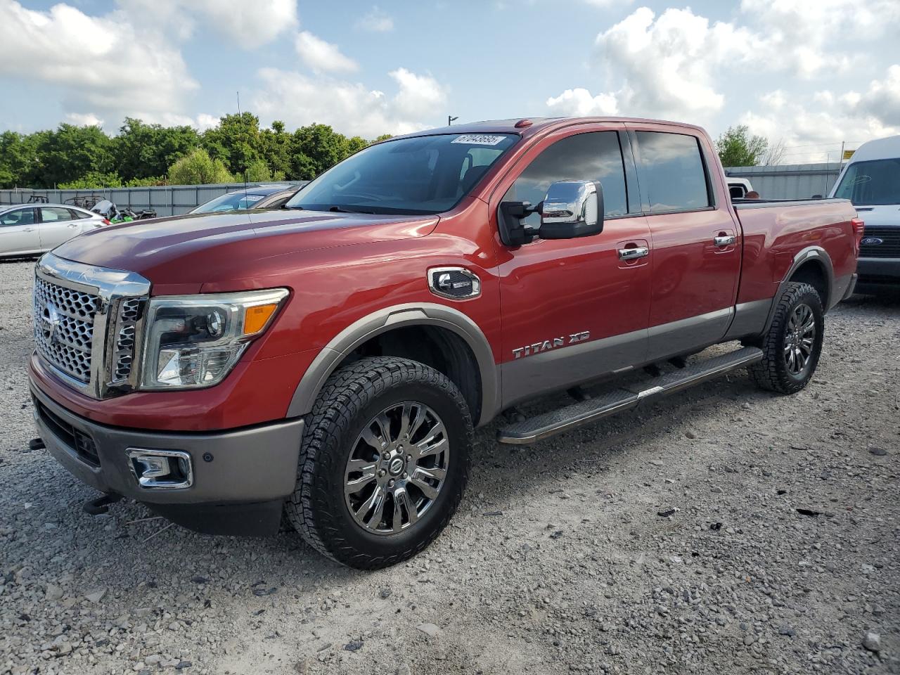 NISSAN TITAN SL