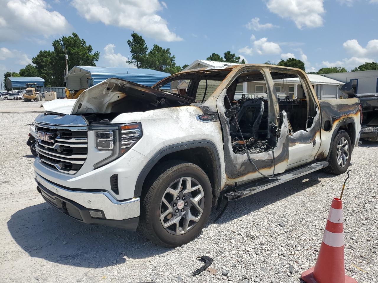 GMC SIERRA 1500 K1500 SLT
