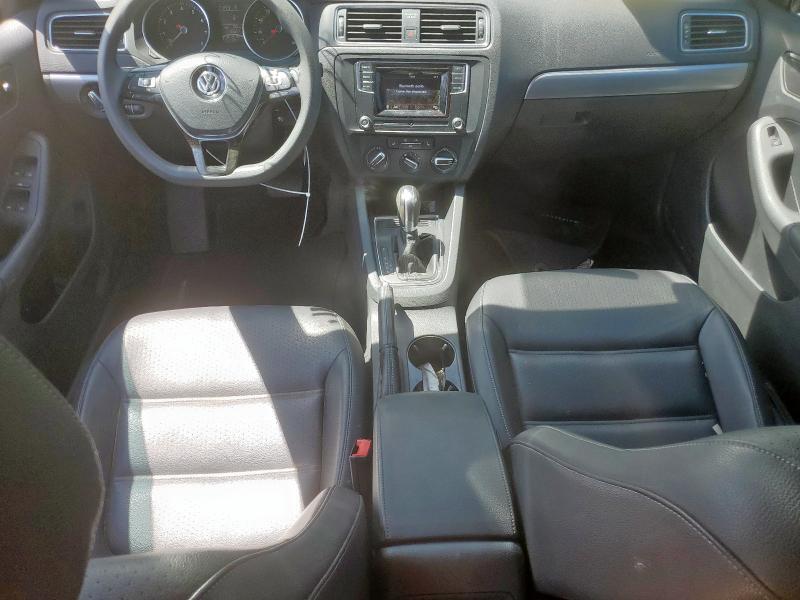 2018 VOLKSWAGEN JETTA SE - 3VWDB7AJ7JM229377