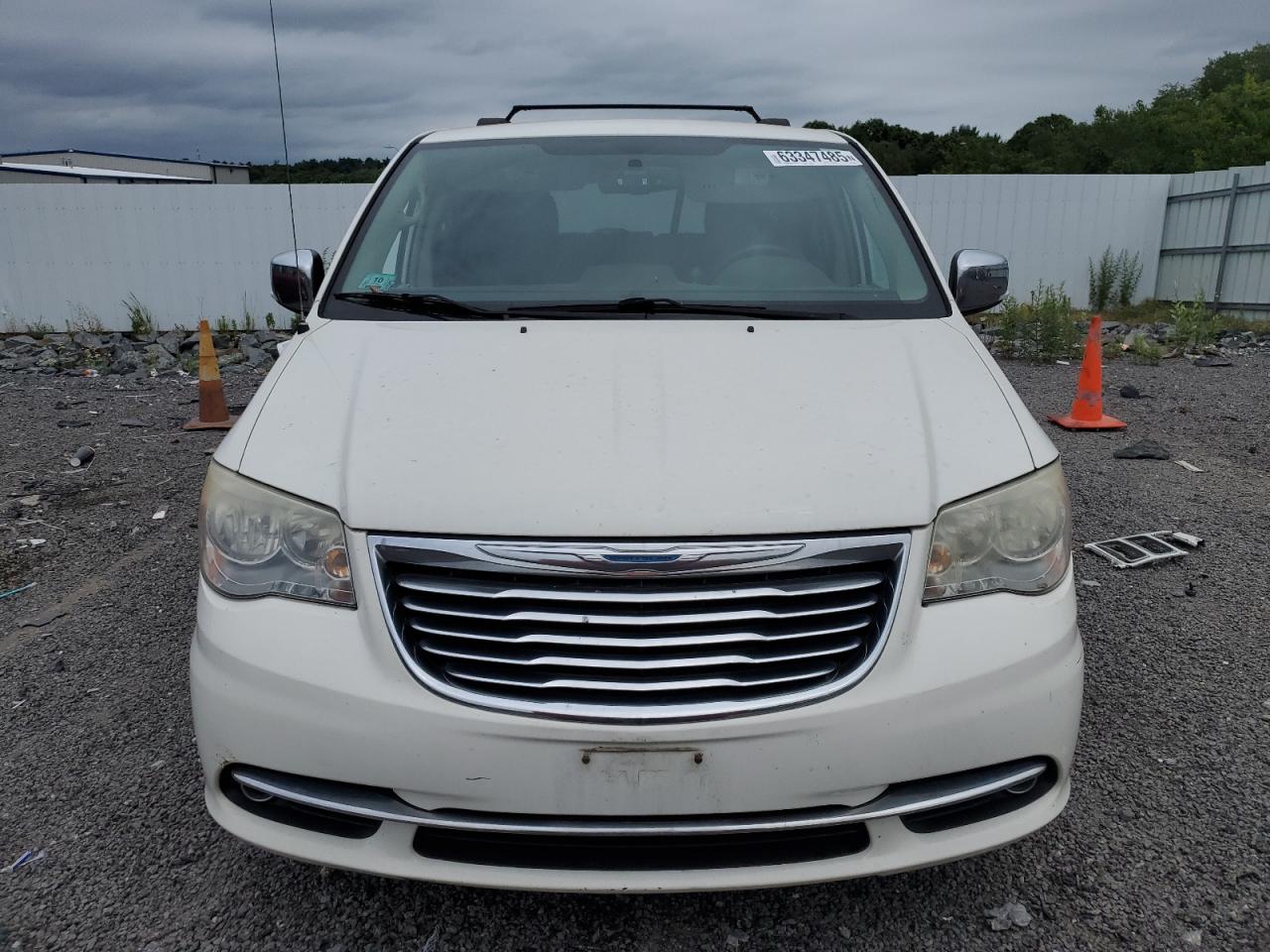 CHRYSLER TOWN & COUNTRY TOURING L