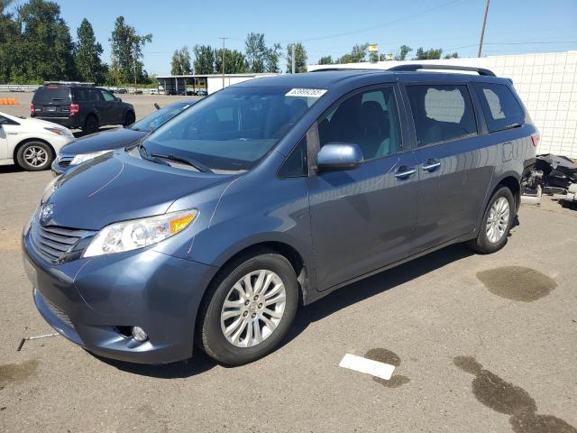 TOYOTA SIENNA XLE