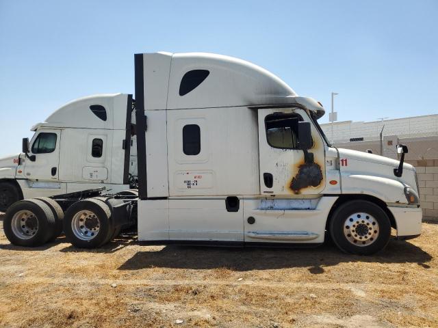 FREIGHTLINER CASCADIA 1
