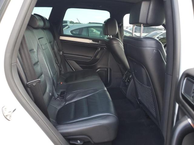 2017 VOLKSWAGEN TOUAREG WO WVGRF7BP5HD006885