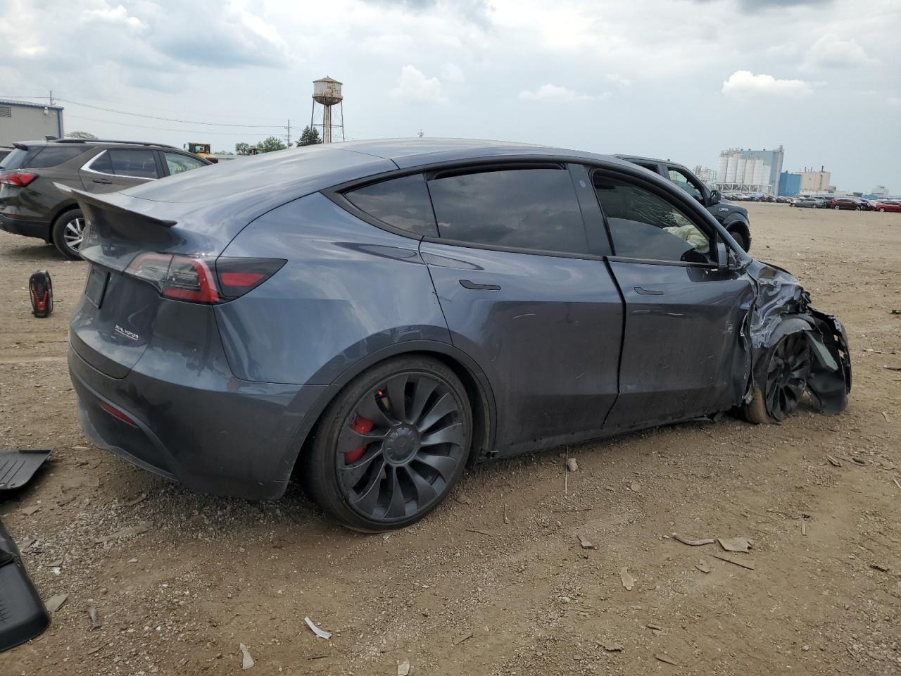 TESLA MODEL Y