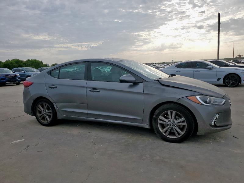 2018 HYUNDAI ELANTRA SE - 5NPD84LF0JH247606