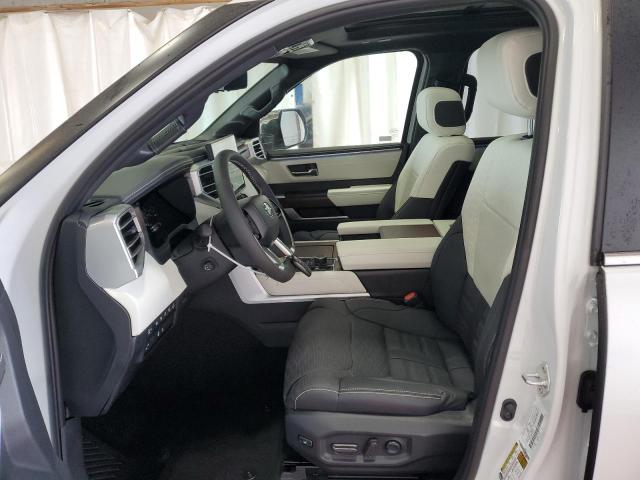 2024 TOYOTA SEQUOIA SR - 7SVAAABAXRX036172