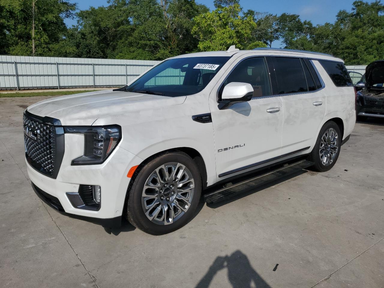 GMC YUKON DENALI ULTIMATE