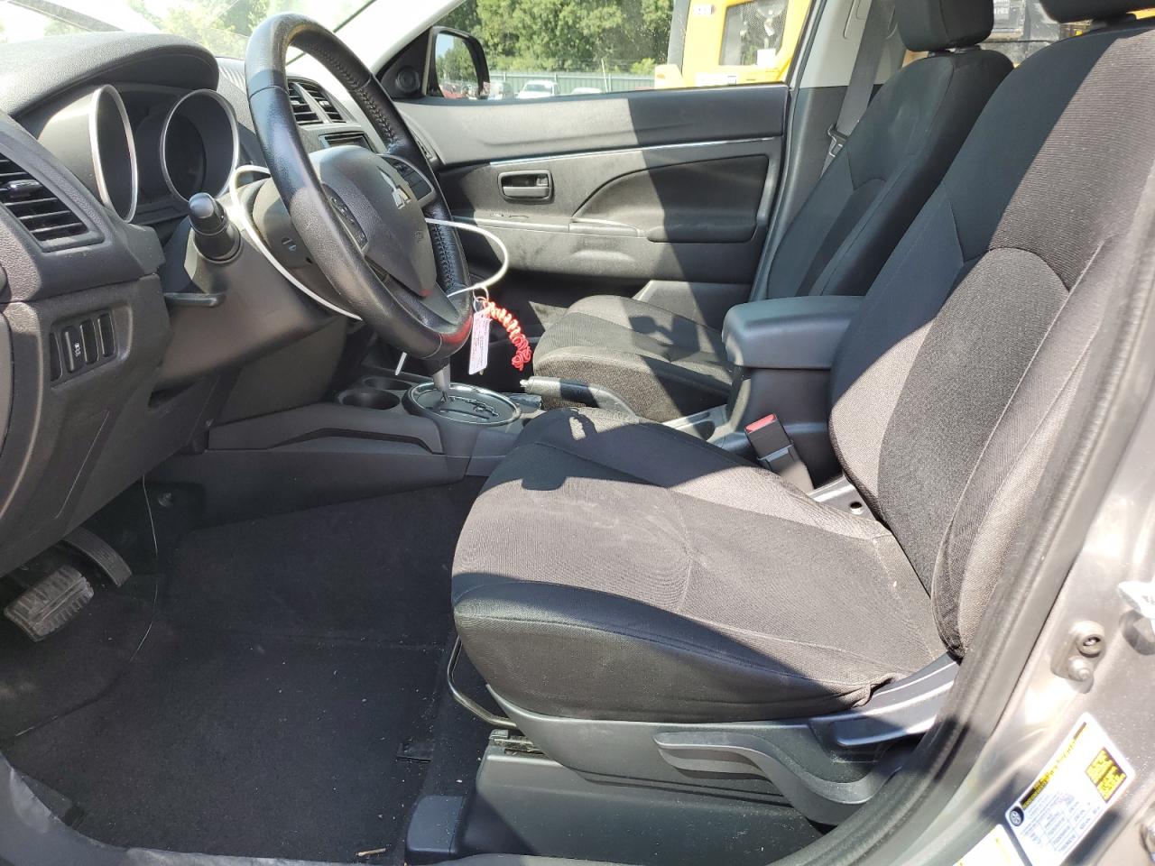 MITSUBISHI OUTLANDER ES