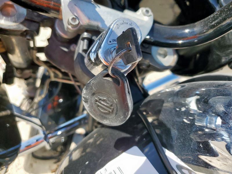 2016 HARLEY-DAVIDSON FLTRXS ROA 1HD1KTM14GB602206