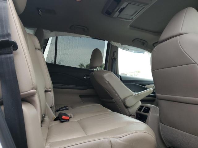 2018 HONDA PILOT TOUR 5FNYF6H93JB041040