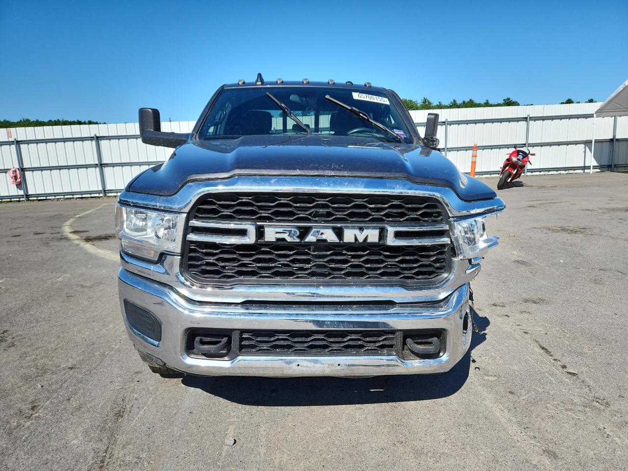 RAM 2500 TRADESMAN