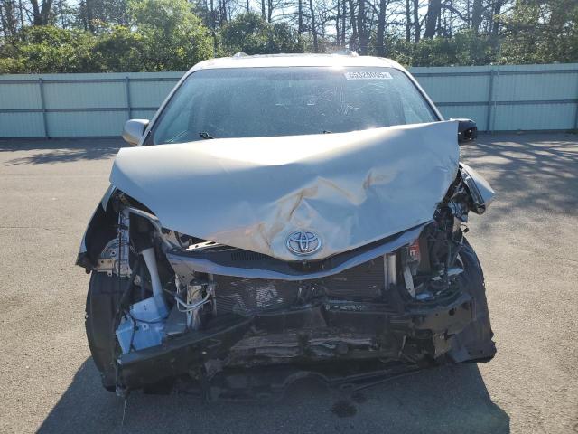 2017 TOYOTA SIENNA XLE 5TDDZ3DC6HS152371
