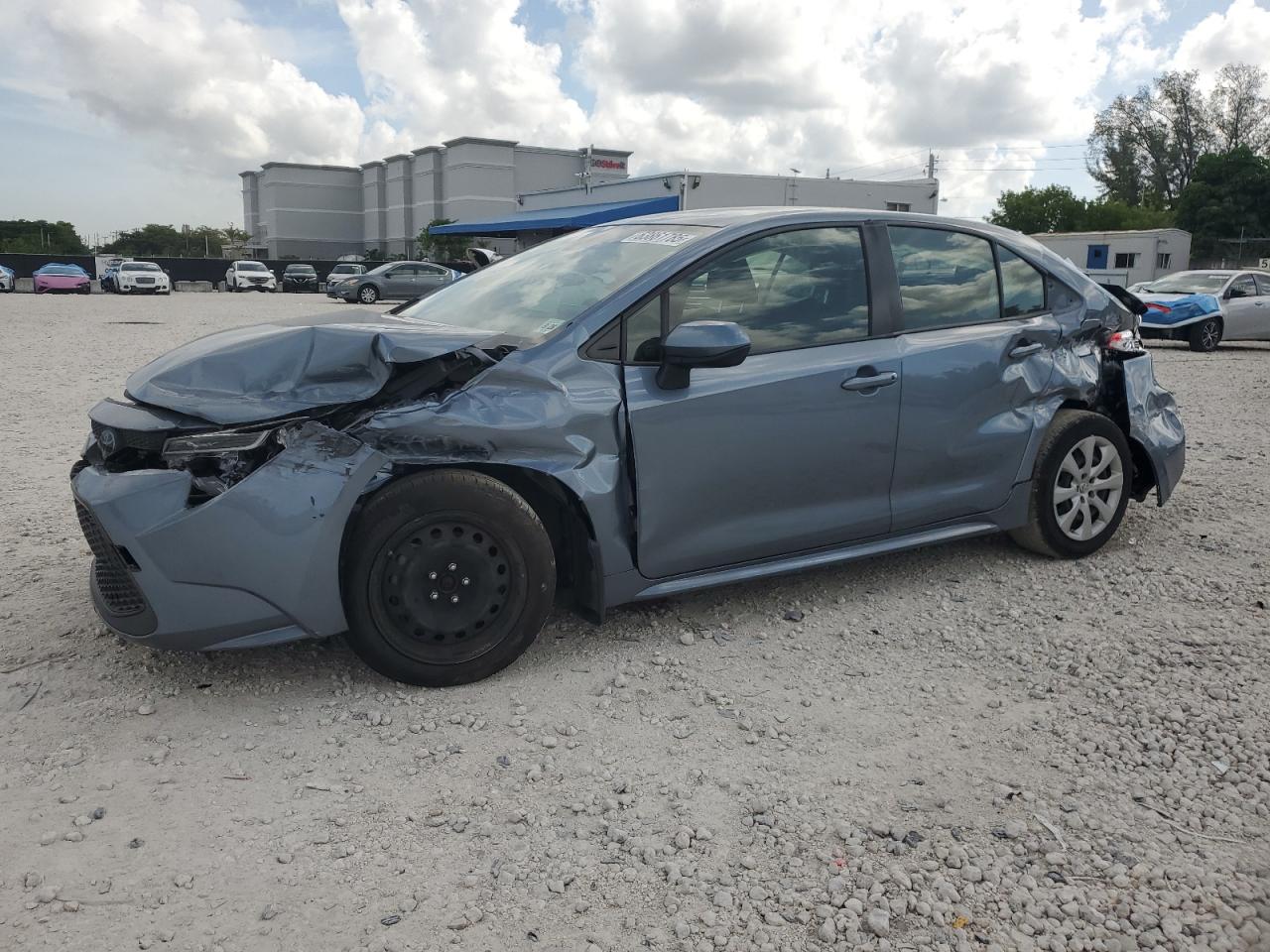 TOYOTA COROLLA LE
