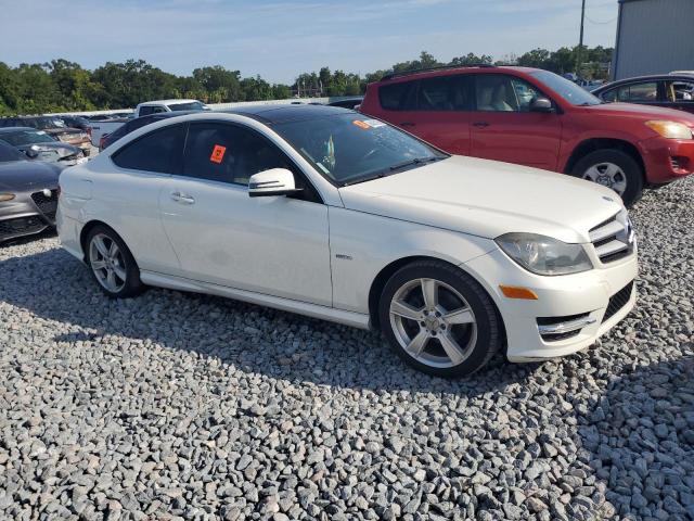 Vin: wddgj4hb5cf800597, lot: 64051635, mercedes-benz c-class 250 20124