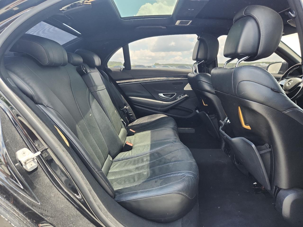 MERCEDES-BENZ S-CLASS 550